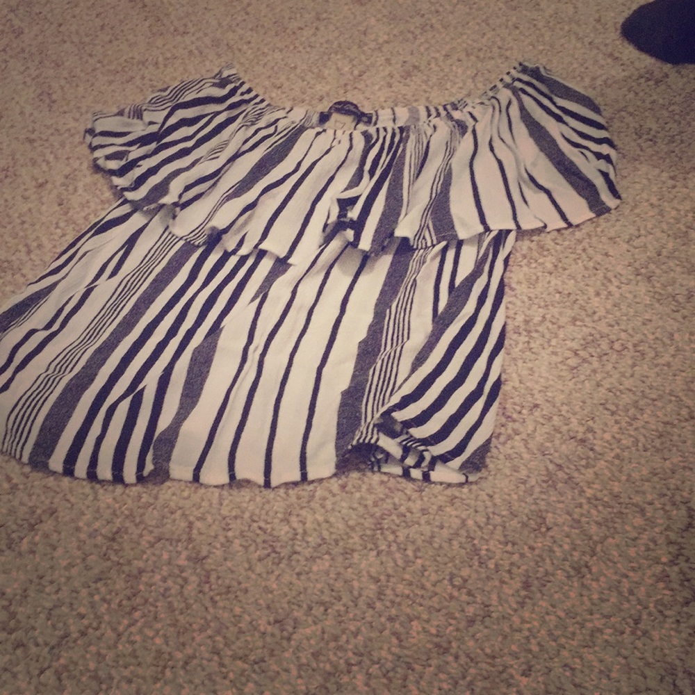 Striped Crop Top (Off the shoulder)